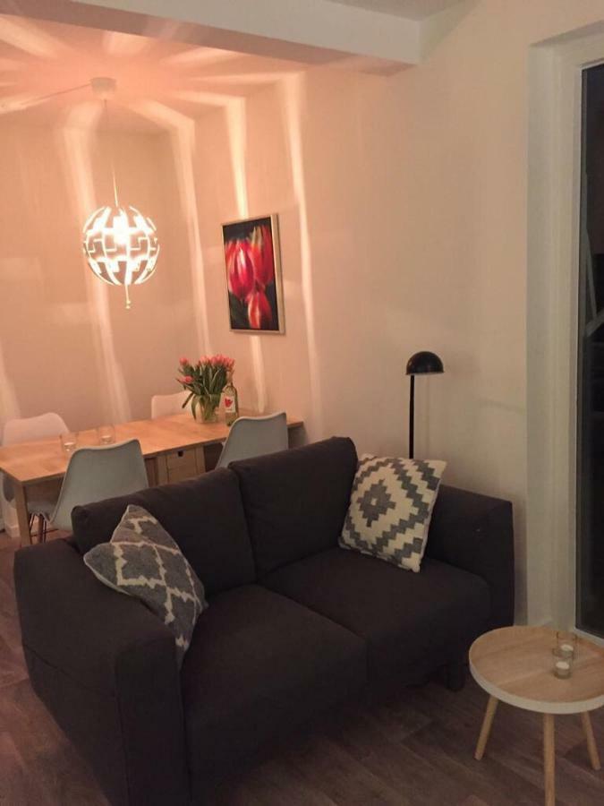 La Tulipe Apartment เอ็กมอนด์ อาน เดน ฮูฟ ภายนอก รูปภาพ